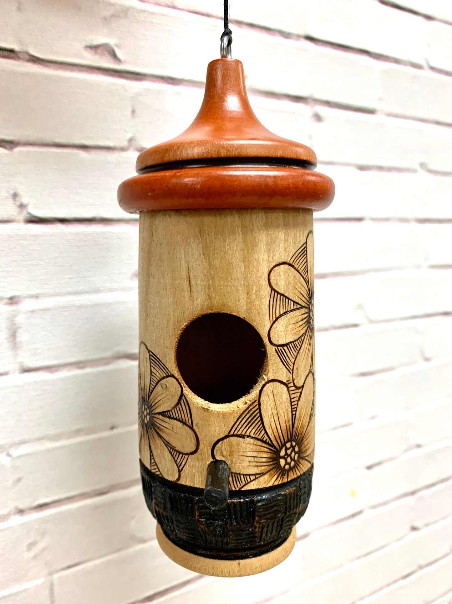 Hummingbird House, Handmade Wooden Birdhouse for Indoor/Outdoor Use, Daisy Floral Art, Bird Lovers Gift, Christmas Gift for Nature Lovers