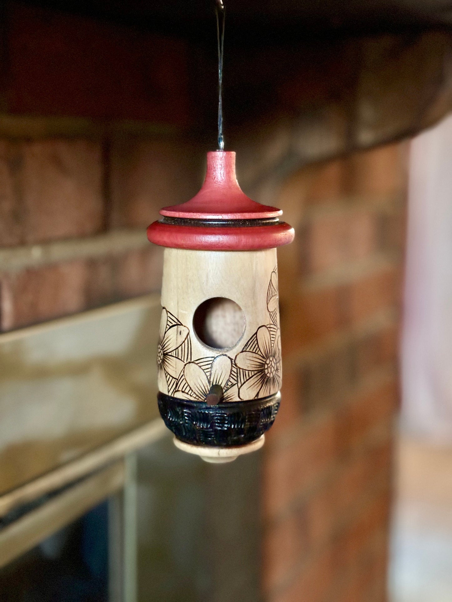 Hummingbird House, Handmade Wooden Birdhouse for Indoor/Outdoor Use, Daisy Floral Art, Bird Lovers Gift, Christmas Gift for Nature Lovers